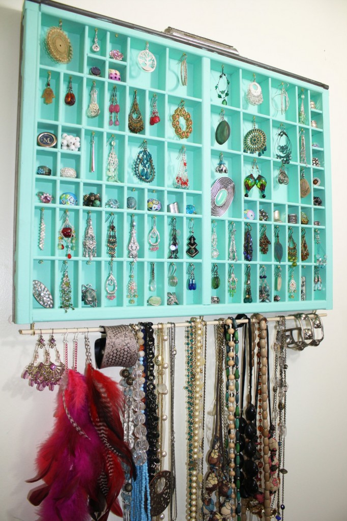 master-closet-organization-ideas-hidden-jewelry-storage | Curls and Cashmere