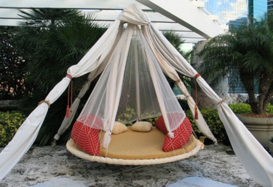Canopy Beds (1)