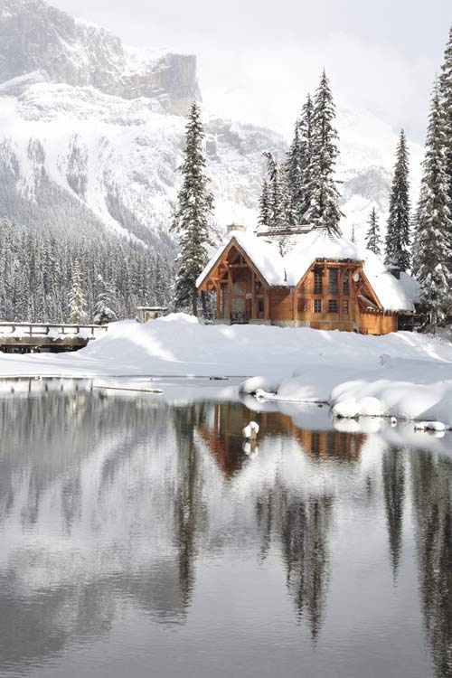 Emerald Lake Lodge in Canadian Rocky Mountain