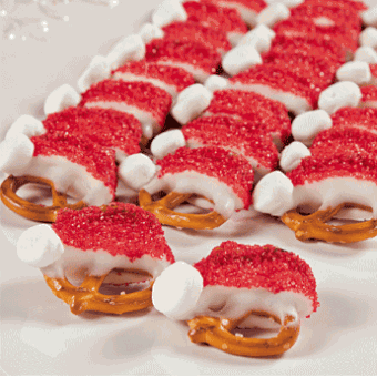 Christmas-Santa-Hat-Pretzels