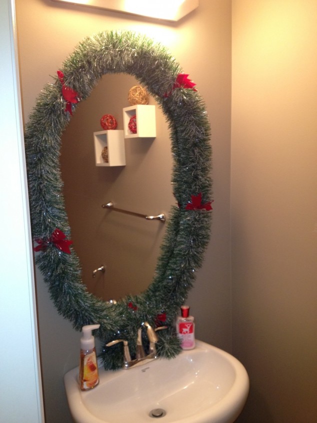 20 Amazing Christmas Bathroom Decoration Ideas - Top Dreamer