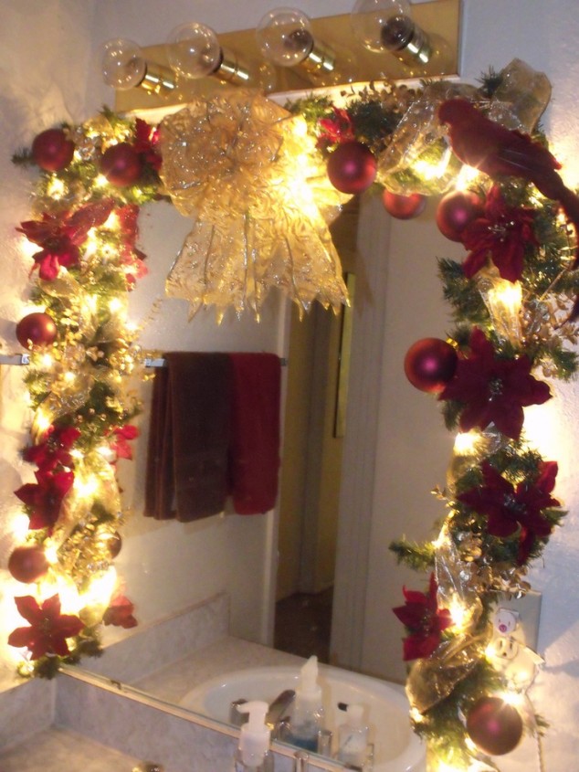 20 Amazing Christmas Bathroom Decoration Ideas  Top Dreamer