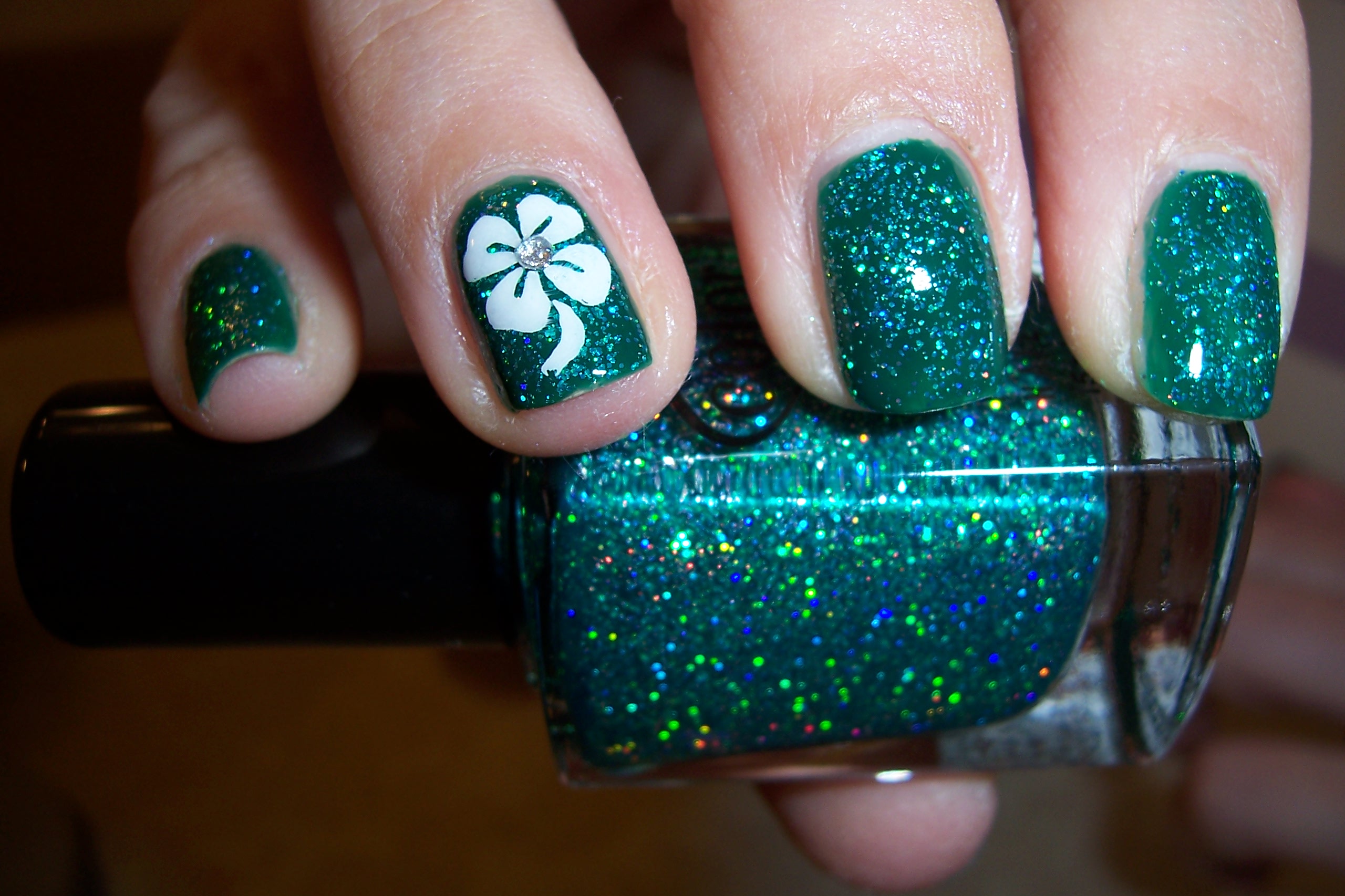 2. Green and Gold Nail Design - wide 3