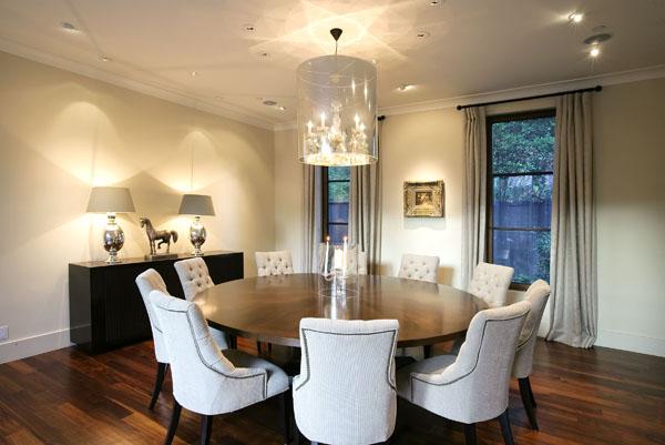 Round-dining-room-table