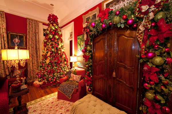 Traditional-Home-Design-Ideas-with-Christmas-Tree-