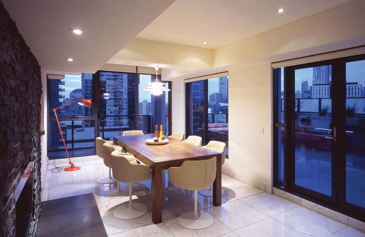 20 Mind-Blowing Interiors With Floor To Ceiling Glass Windows - Top Dreamer