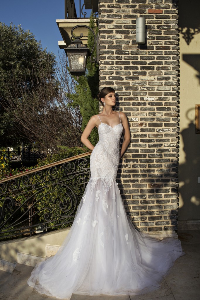 jaw-Dropping Wedding Gown