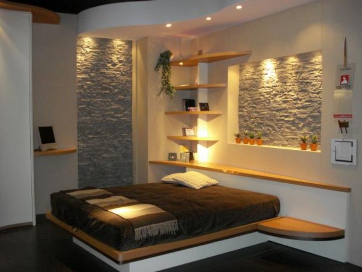 luxury-compact-bedroom-motive-decoration-romantic-design-bedroom-ideas-900-x-600-luxury-closets-bed.com-interiors-romantic-compact-bedroom-luxury-motive-ideas-room-40448