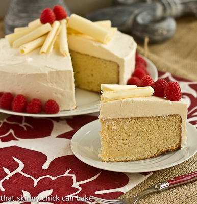 Vanilla-Cake-with-White-Chocolate-Buttercream-5