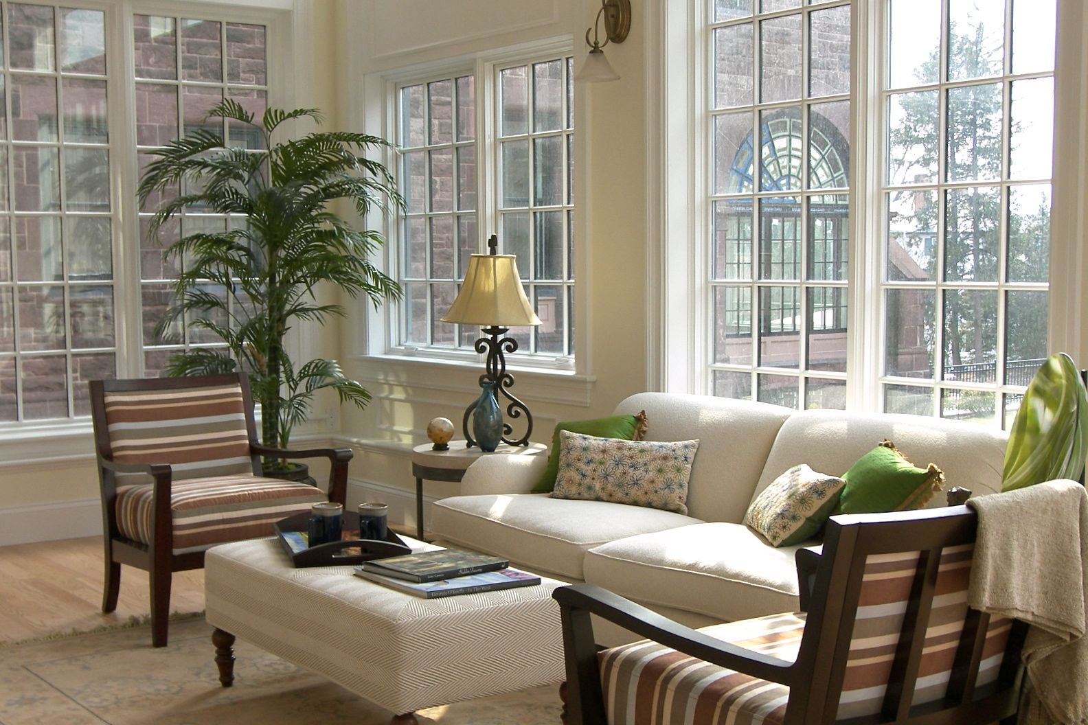 Splendid Sun Rooms Interior Designs That Will Offer You A Real Pleasure