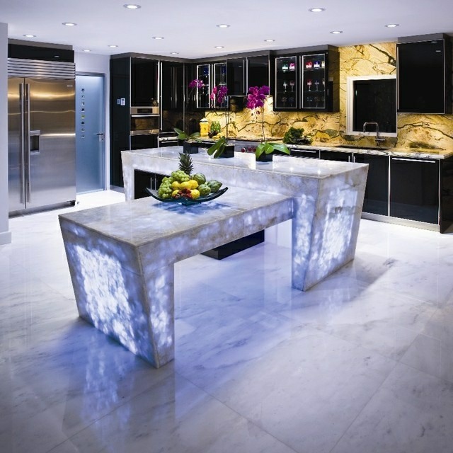 Arbeitsplatte-Küche-aus-Beton-modern-stilvoll-LED-Beleuchtung