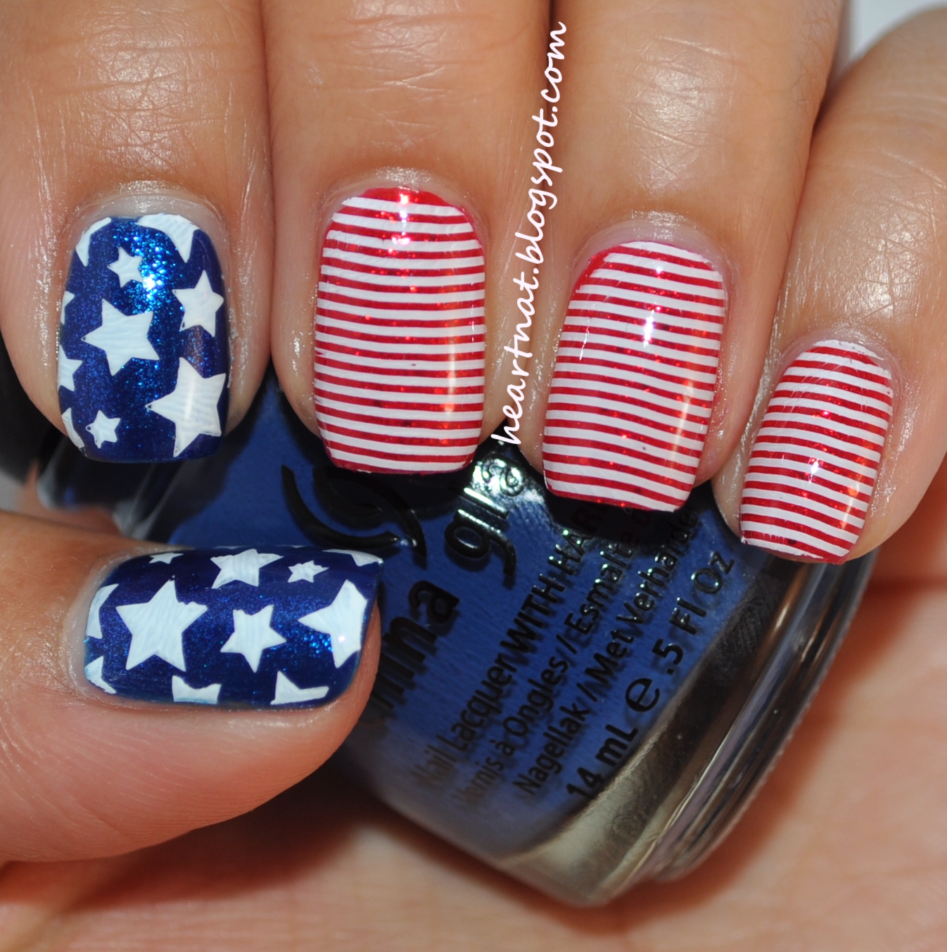 Fabulous Independence Day Nail Arts To Try This July.