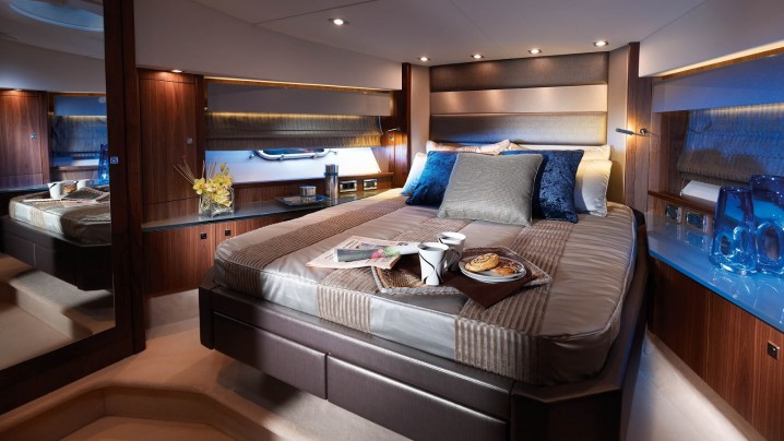 yacht with 10 bedrooms