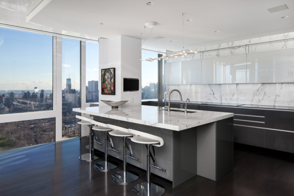 Midtown-Penthouse-TCA-7-kitchen-600x399