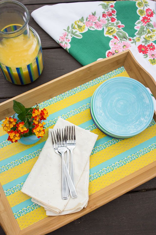 amazing-yellow-and-blue-diy-tray