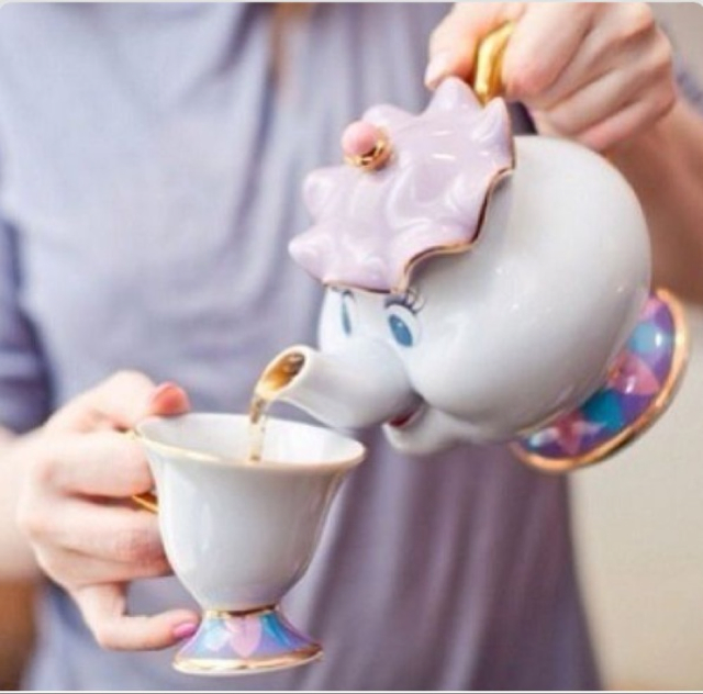 beauty-and-the-beast-tea-pot-and-cup