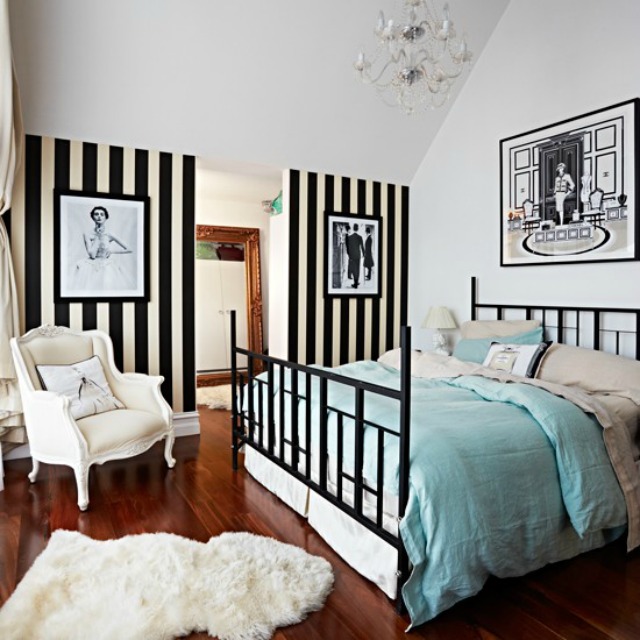 black-and-white-stripe-bedroom-home-decor