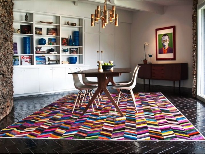colorful-cozy-dining-room-interior