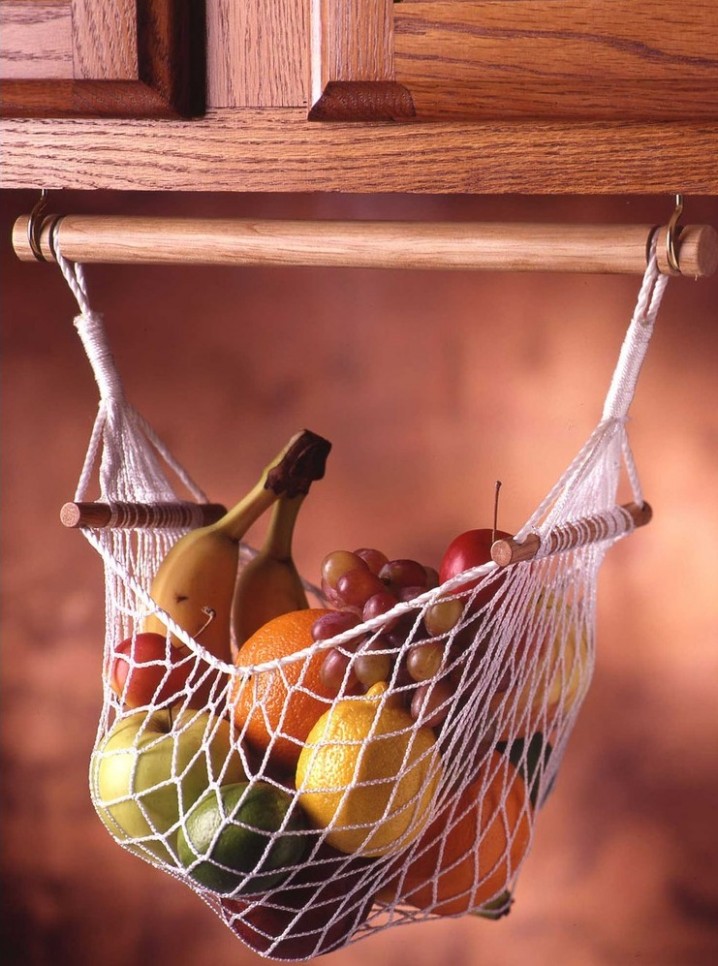fruit-hanging-creative-storage-idea