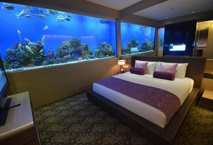 light-purple-aqua-bedroom