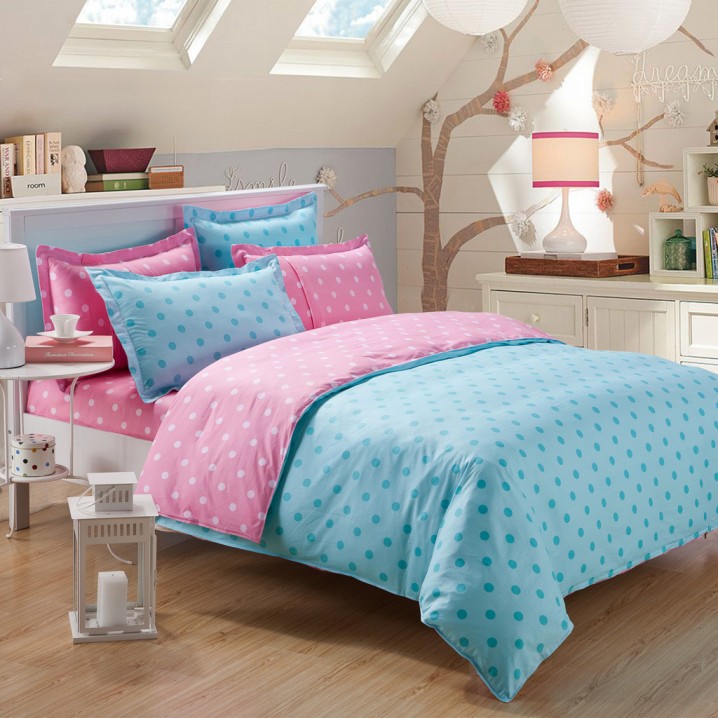 pink-and-aqua-polka-dot-bedding-set