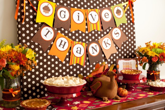 thanksgiving-pumpkin-and-turkey-decoration