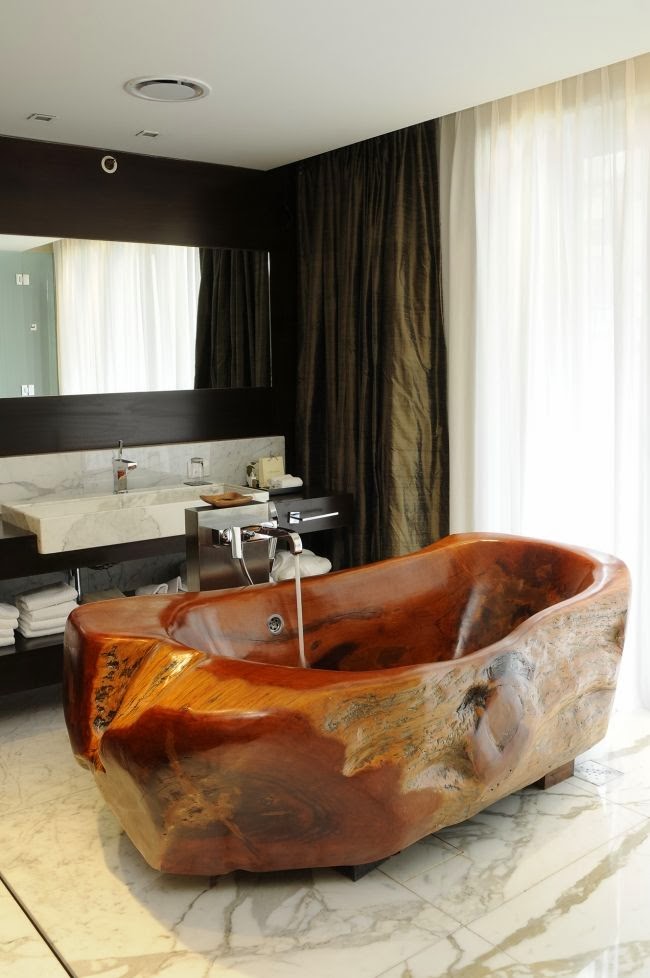wooden-adorable-bathtub