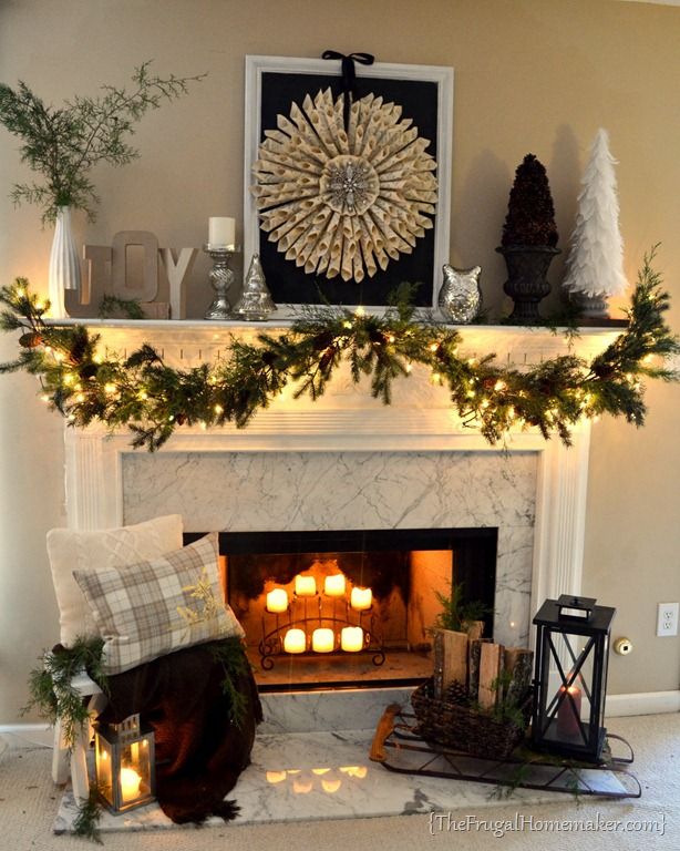 22 Glowing Christmas Mantel Decorations That Will Warm your Heart