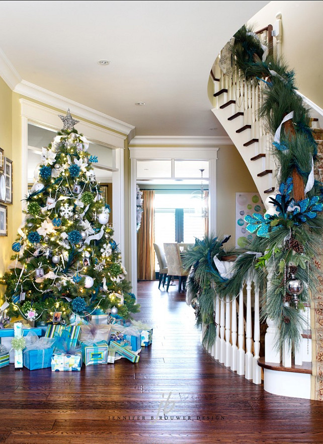 Christmas-tree-Ideas.-ChristmasTree-ChristmasTreeIdeas-ChristmasTreeDecor-Jennifer-Brouwer-Design-Inc.