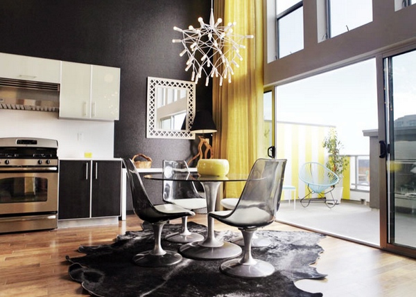 Dining-room-in-black-and-yellow