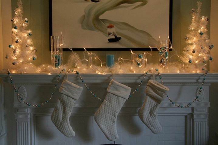 simple-christmas-fireplace-decorations