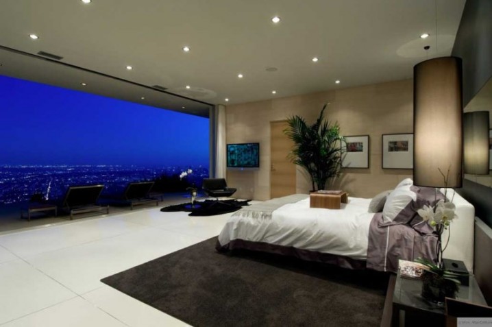 City-bedroom-with-a-view
