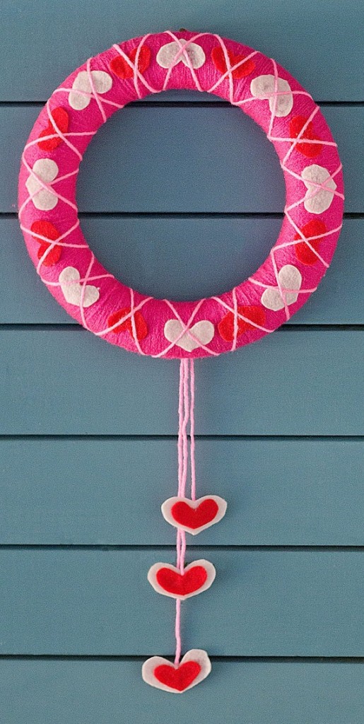 fun-pink-valentines-day-decor-ideas-17