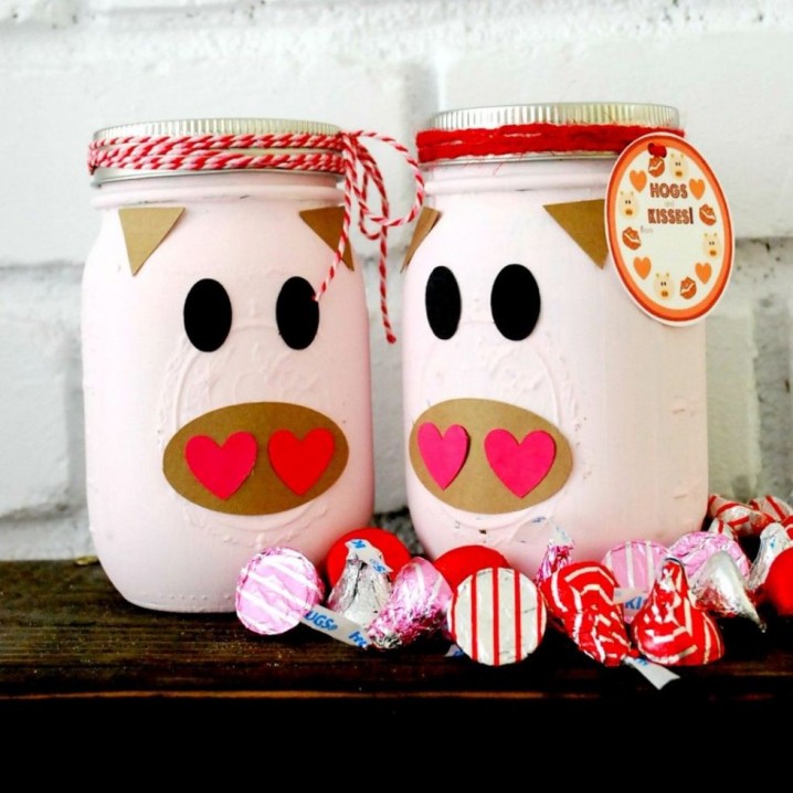 gallery-1453238883-hogs-and-kisses-valentines-day-mason-jar-the-silly-pearl-1024x1024