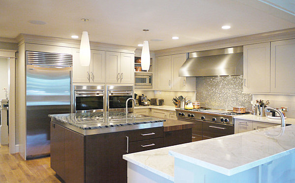 stainless-steel-penny-kitchen-backsplashes-tiles-contemporary-kitchen-decor