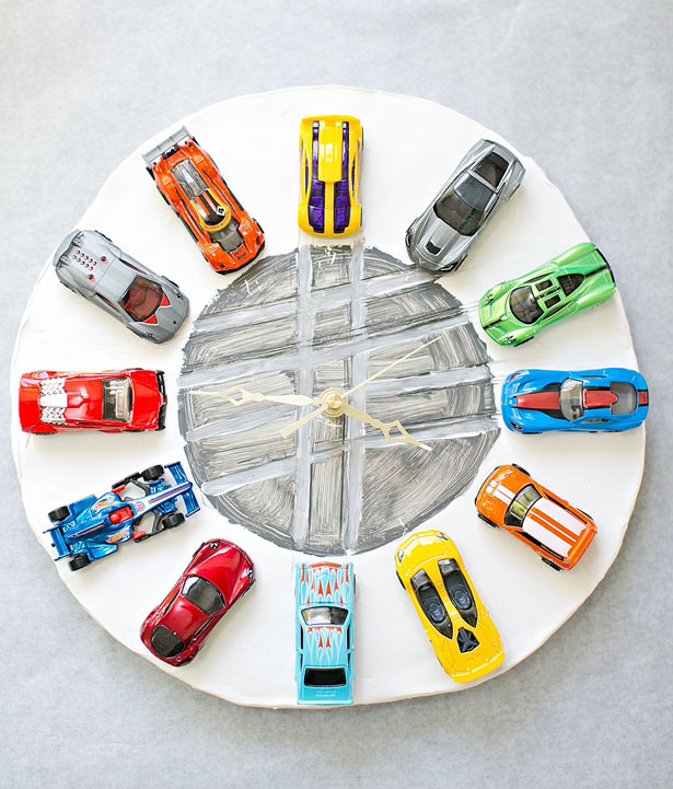 10-diy-clay-car-clock