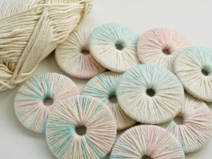 yarn-wrapped-pattern-weights-ombre-selection-900-720x540
