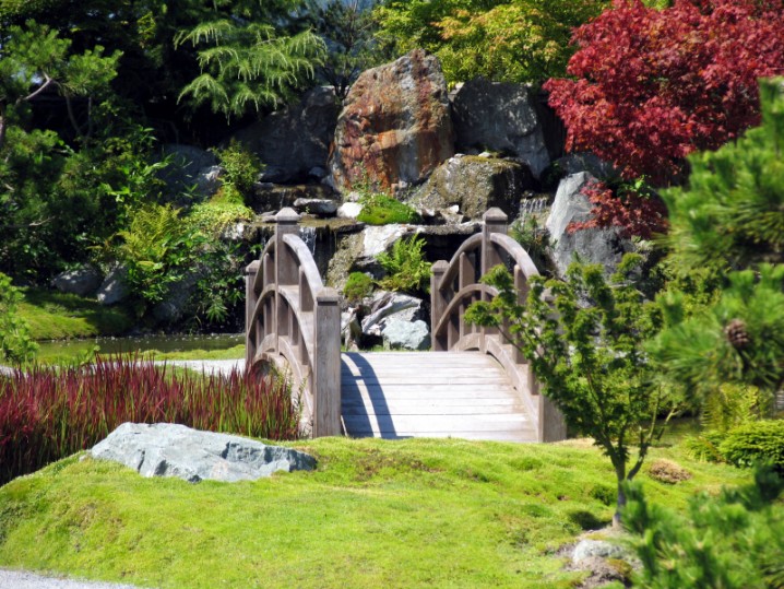 4-garden-bridge