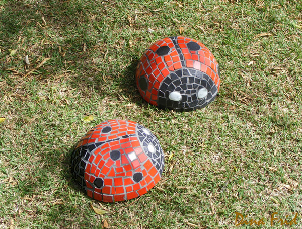 ladybug-mosaic-gardens