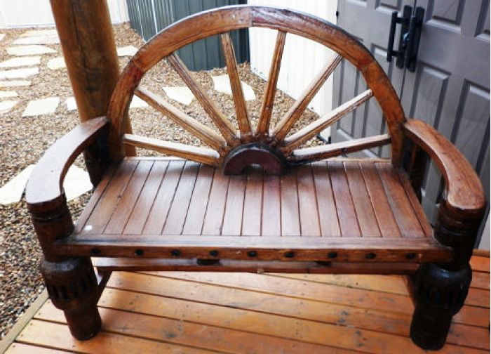 wagon_wheel_bench_seat__28778-700x504