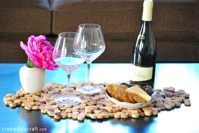 DIY-Project-Tutorial-Wine-Cork-Upcycle-Table-Setting-Placemat-Runner