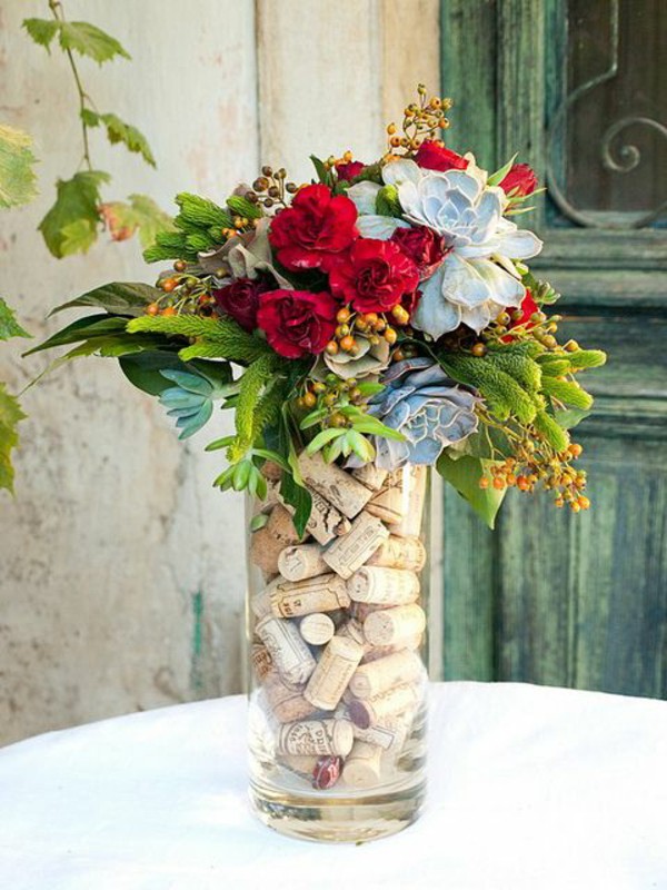 diy-with-cork-flower-vase