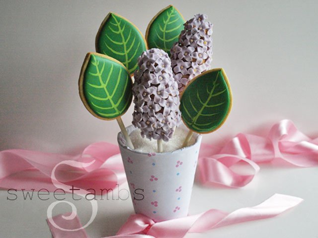 lilac cookie pops
