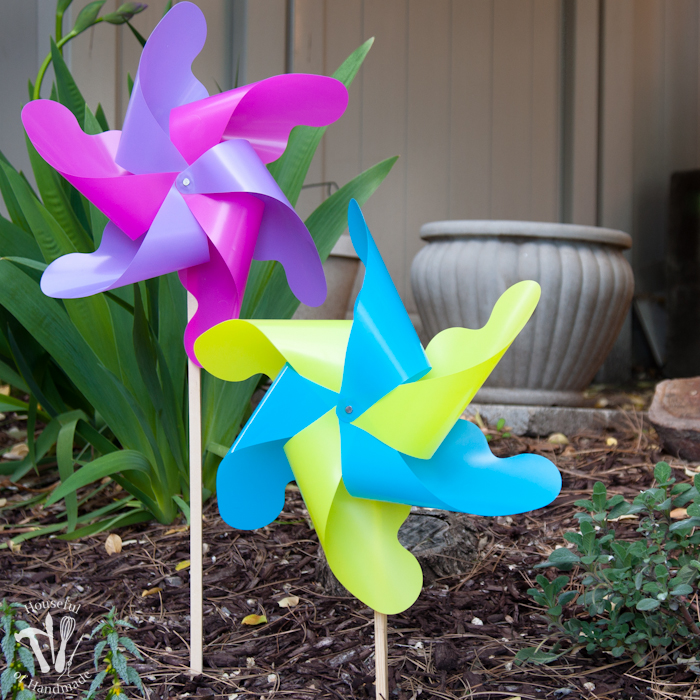 DIY-Giant-Outdoor-Pinwheels-10