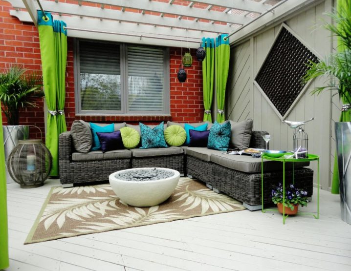 colorful patio furniture