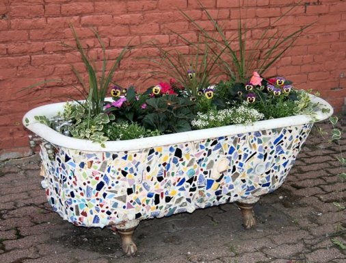mosaic bathtub planter