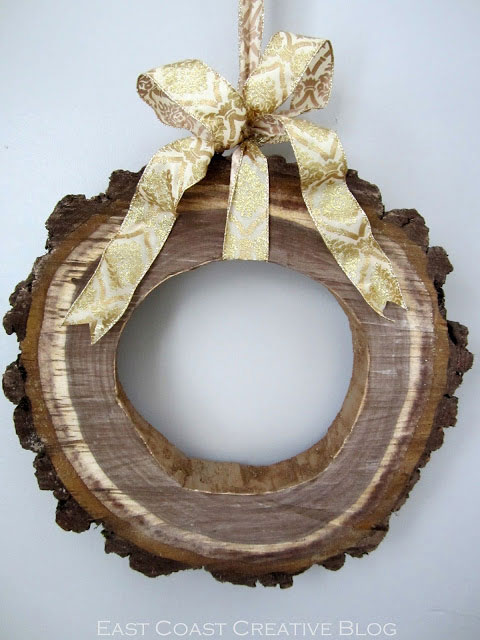 rustic-wood-slice-wreath