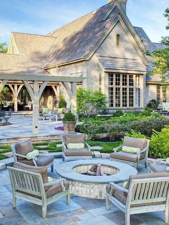 30 Serene Outdoor Living Spaces - Style Estate -