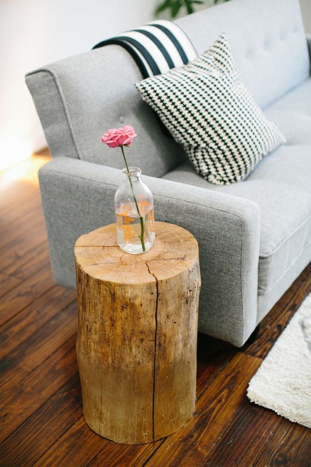 Magical-DIY-Tree-Stump-Table-Ideas-That-Will-Transform-Your-World-homesthetics-wood-diy-projects-18