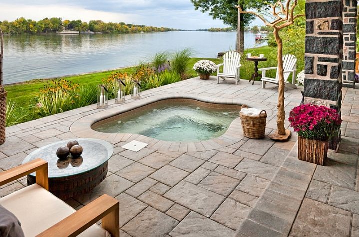 an-outdoor-space-with-hot-tub-that-truly-epitomizes-the-spirit-of-summer